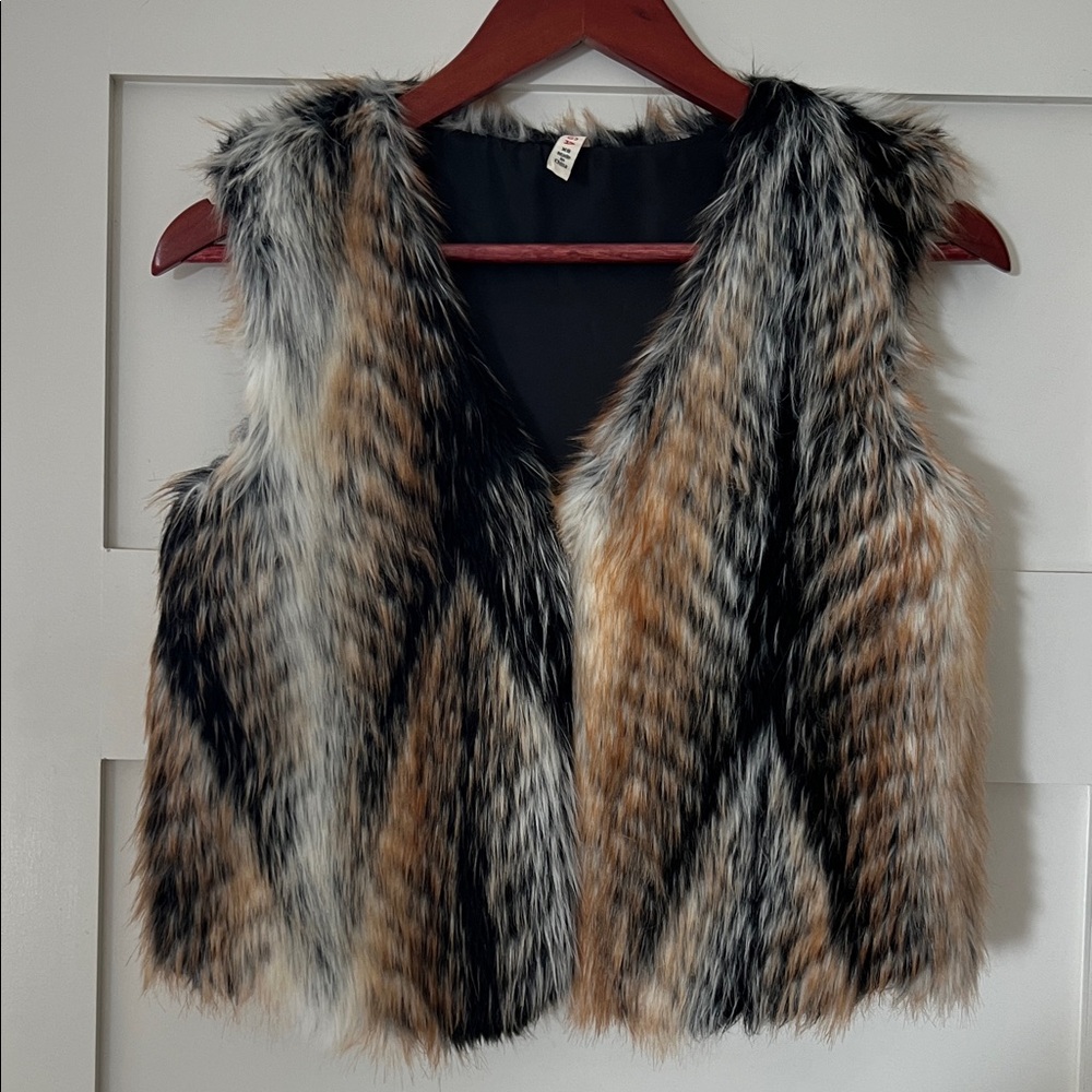 Faux Fur Vest in Black and Brown | XS